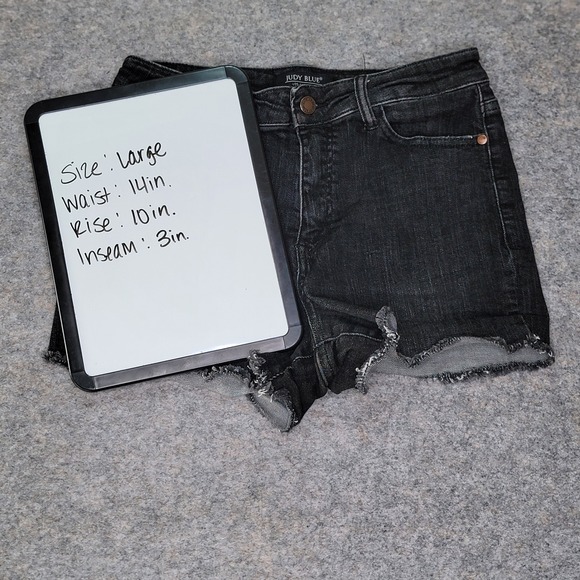Judy Blue Black Denim Shorts Large Frayed Hem Casual Summer Style - Picture 1 of 8